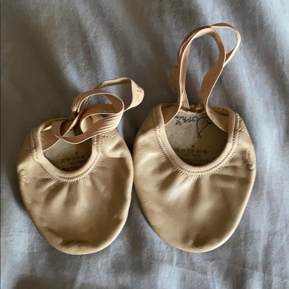 Sophia Lucia/turning pointe 55 dance shoes